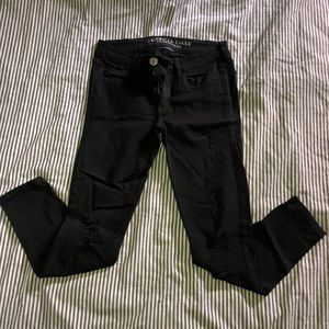 Women’s American eagle black ripped jeggings